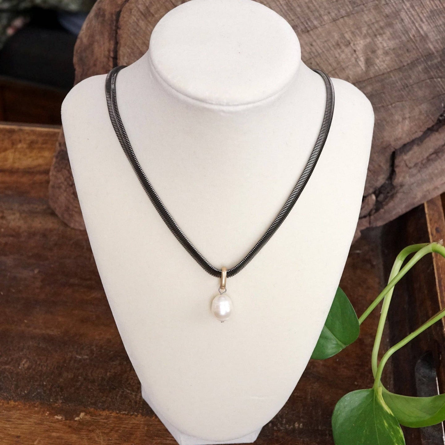 Classic Herringbone Necklace with a Freshwater Pearl